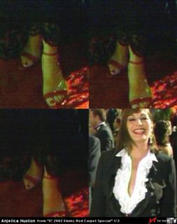 Anjelica Huston feet photo thumbnail
