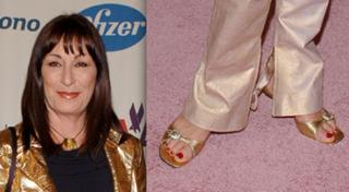 Anjelica Huston feet photo thumbnail