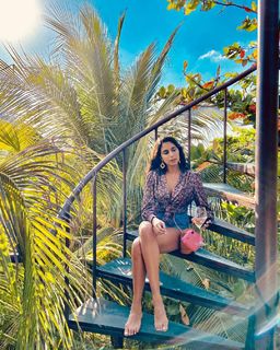 Anjli Mohindra feet photo 9