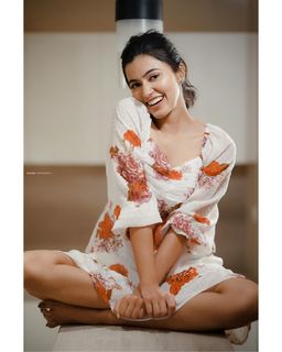 Anju Kurian feet photo 8