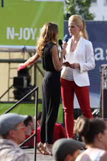 Anke Engelke feet photo thumbnail