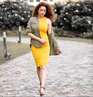 Ankita Lokhande feet photo thumbnail
