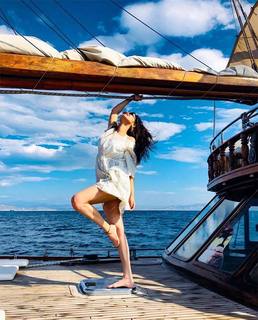 Ankita Lokhande feet photo thumbnail
