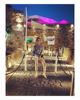 Ankita Lokhande feet photo thumbnail