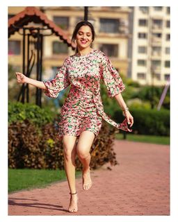 Ankita Lokhande feet photo thumbnail