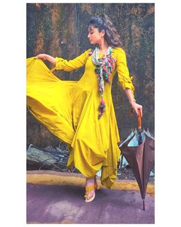 Ankita Lokhande feet photo thumbnail