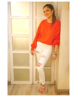 Ankita Lokhande feet photo thumbnail