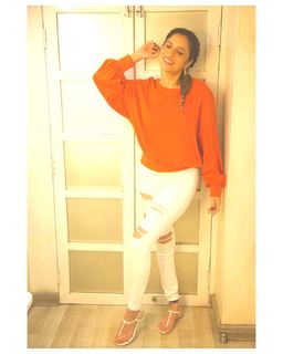 Ankita Lokhande feet photo thumbnail