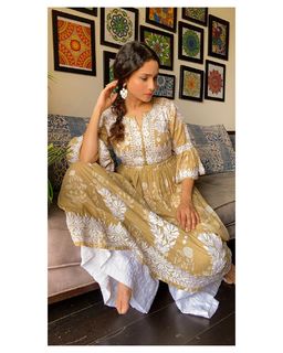 Ankita Lokhande feet photo thumbnail