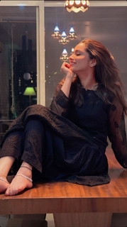 Ankita Lokhande feet photo thumbnail