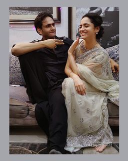 Ankita Lokhande feet photo thumbnail