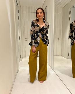 Ankita Lokhande feet photo thumbnail