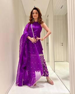 Ankita Lokhande feet photo thumbnail