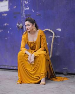 Ankita Lokhande feet photo thumbnail