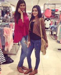 Ankita Sharma feet photo thumbnail