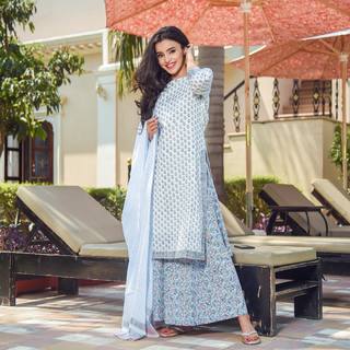 Ankita Sharma feet photo thumbnail