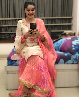 Ankita Sharma feet photo thumbnail