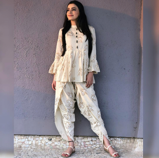 Ankita Sharma feet photo thumbnail