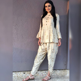 Ankita Sharma feet photo thumbnail