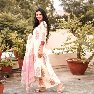 Ankita Sharma feet photo thumbnail