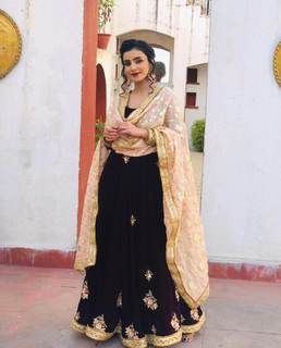 Ankita Sharma feet photo thumbnail