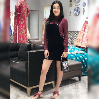 Ankita Sharma feet photo thumbnail