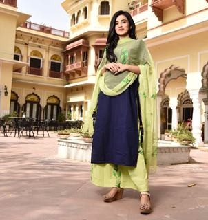 Ankita Sharma feet photo thumbnail