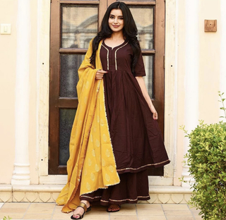 Ankita Sharma feet photo thumbnail