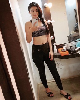 Ankita Sharma feet photo thumbnail