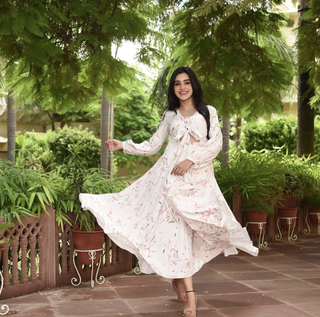 Ankita Sharma feet photo thumbnail