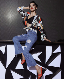 Ankita Sharma feet photo thumbnail