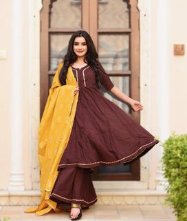 Ankita Sharma feet photo thumbnail