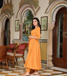 Ankita Sharma feet photo thumbnail