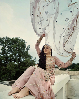 Ankita Sharma feet photo thumbnail