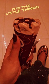 Ankita Sharma feet photo thumbnail