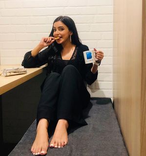 Ankita Sharma feet photo thumbnail