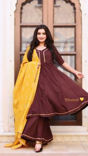 Ankita Sharma feet photo thumbnail