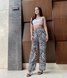 Ankita Sharma feet photo thumbnail