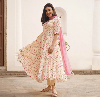 Ankita Sharma feet photo thumbnail