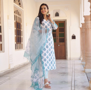 Ankita Sharma feet photo thumbnail