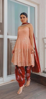 Ankita Sharma feet photo thumbnail