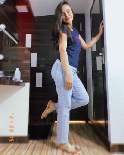 Ankita Sharma feet photo thumbnail