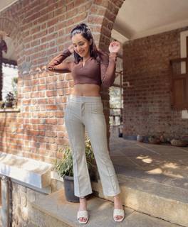 Ankita Sharma feet photo thumbnail