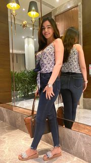 Ankita Sharma feet photo thumbnail