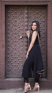 Ankita Sharma feet photo thumbnail