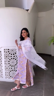 Ankita Sharma feet photo thumbnail