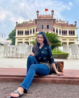 Ankita Sharma feet photo thumbnail