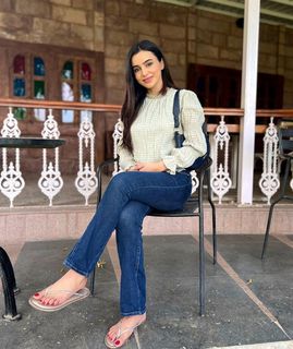 Ankita Sharma feet photo thumbnail