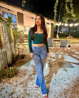 Ankita Sharma feet photo thumbnail