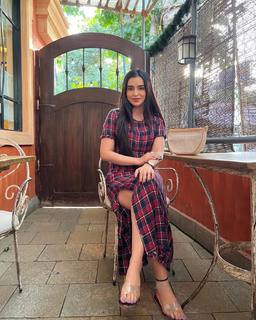 Ankita Sharma feet photo thumbnail